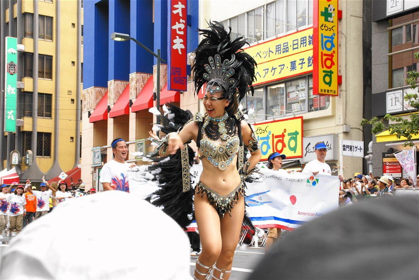 【サンバエロ画像】サンバといえばリオだけど、日本にもサンバ祭りはあるんだぜ！ 10