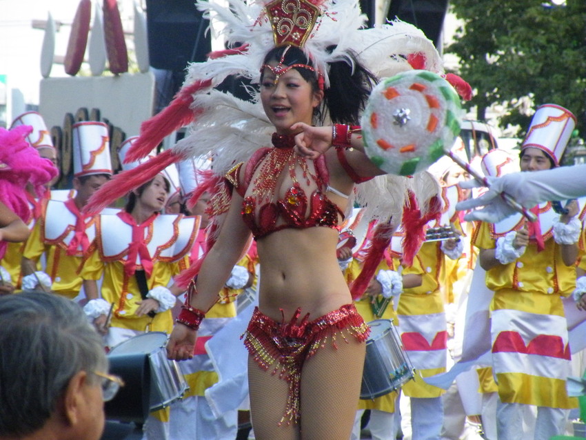 【サンバエロ画像】サンバといえばリオだけど、日本にもサンバ祭りはあるんだぜ！ 46